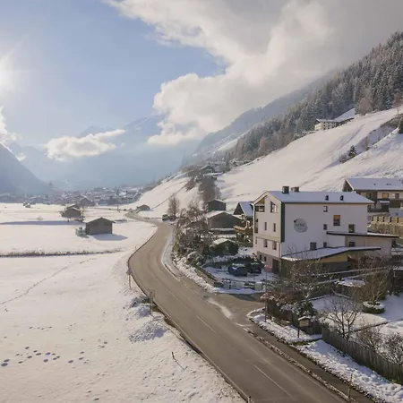 Beim Lenz * ניוסטיפט אים סטובאיטל